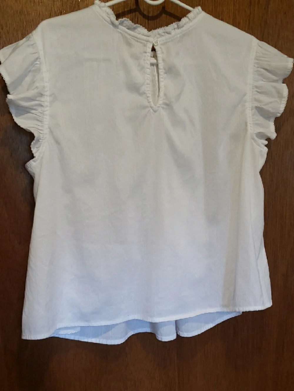 a.n.a 100% Cotton White Pintuck Ruffle Sleeve Blouse - Picture 4 of 5